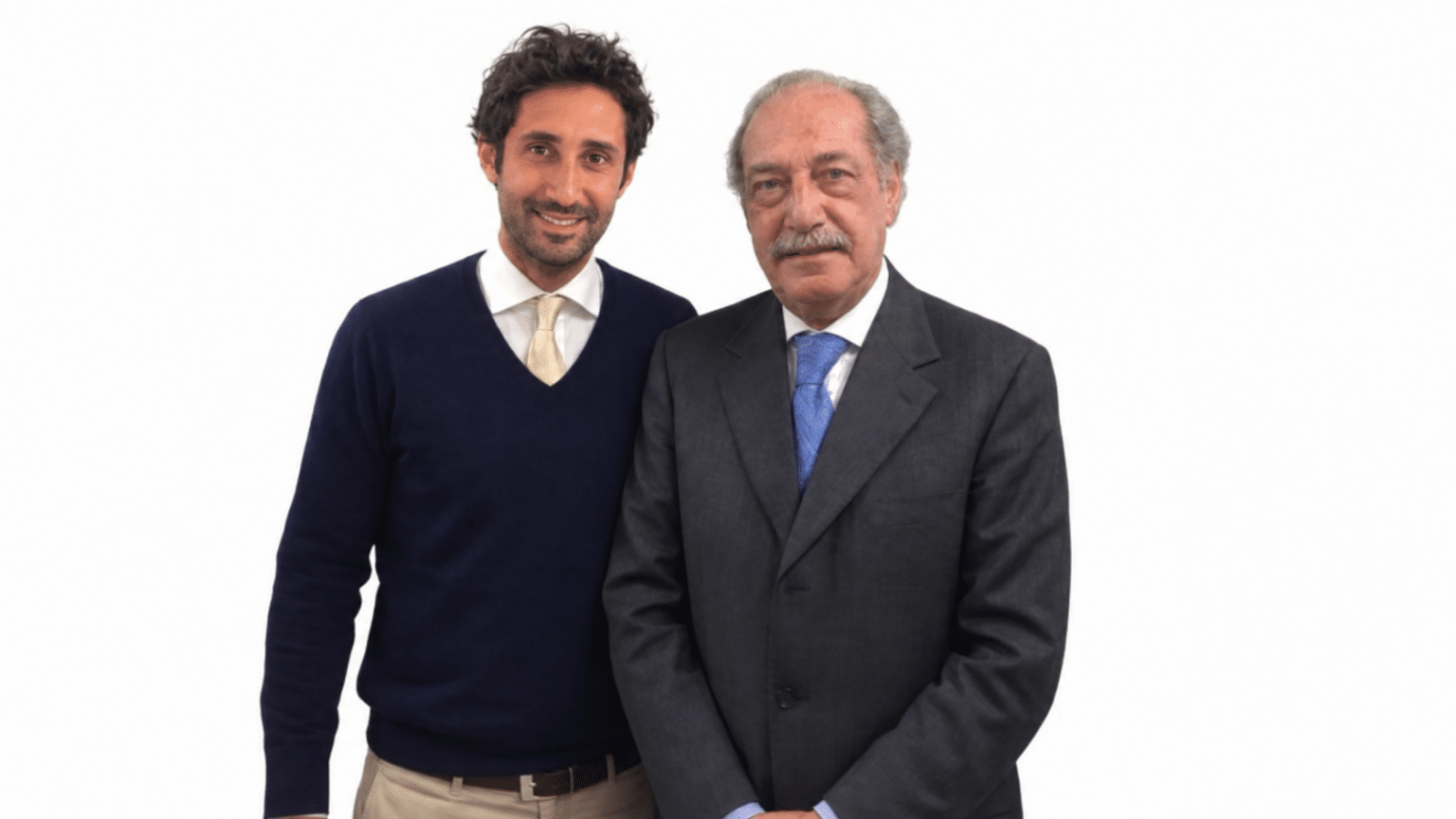 Ardechir Derambakhsh, fondateur de Caviarly’s, aux côtés de son père